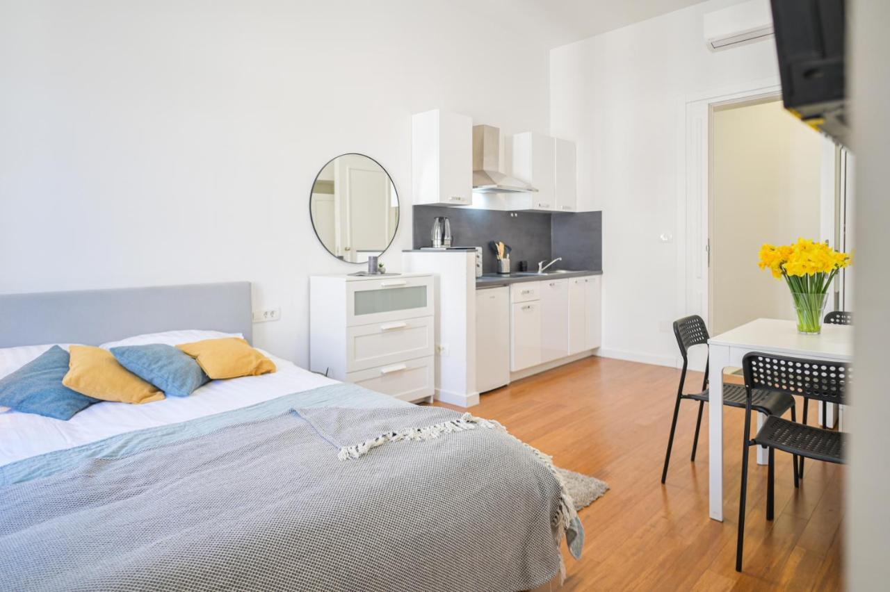 Berry Berry Studio Apartment Zagreb Exterior photo